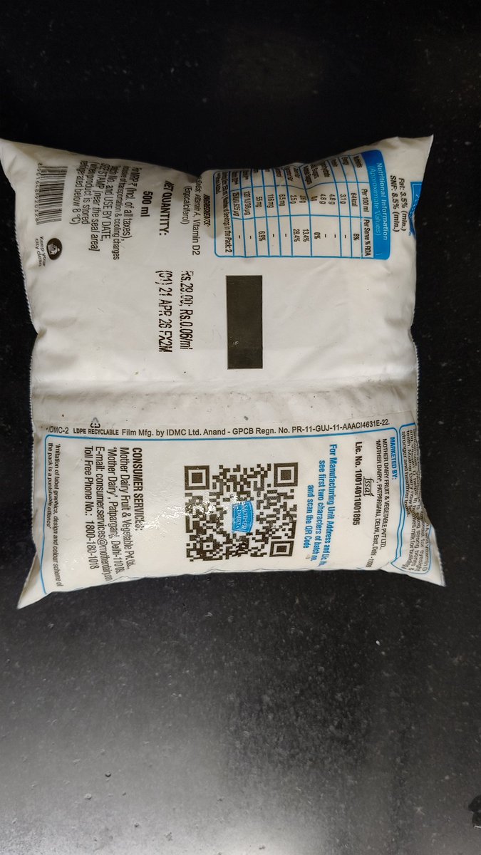 ukwhatAmin's tweet image. Received expired milk (expiry: 21st) in my @ZeptoNow order placed on 22nd.

Refund has been initiated, but this is a serious food safety issue. Such mistakes shouldn’t happen in the first place.

#ConsumerRights #FoodSafety
