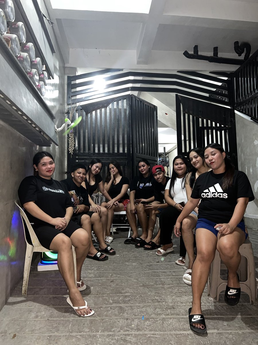 jnmcml1's tweet photo. matsala mga mahihinang nilalang.😆 https://t.co/hO5e8CMXIq