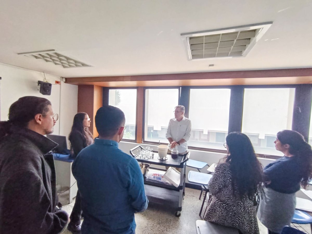 Unicafam tweet media