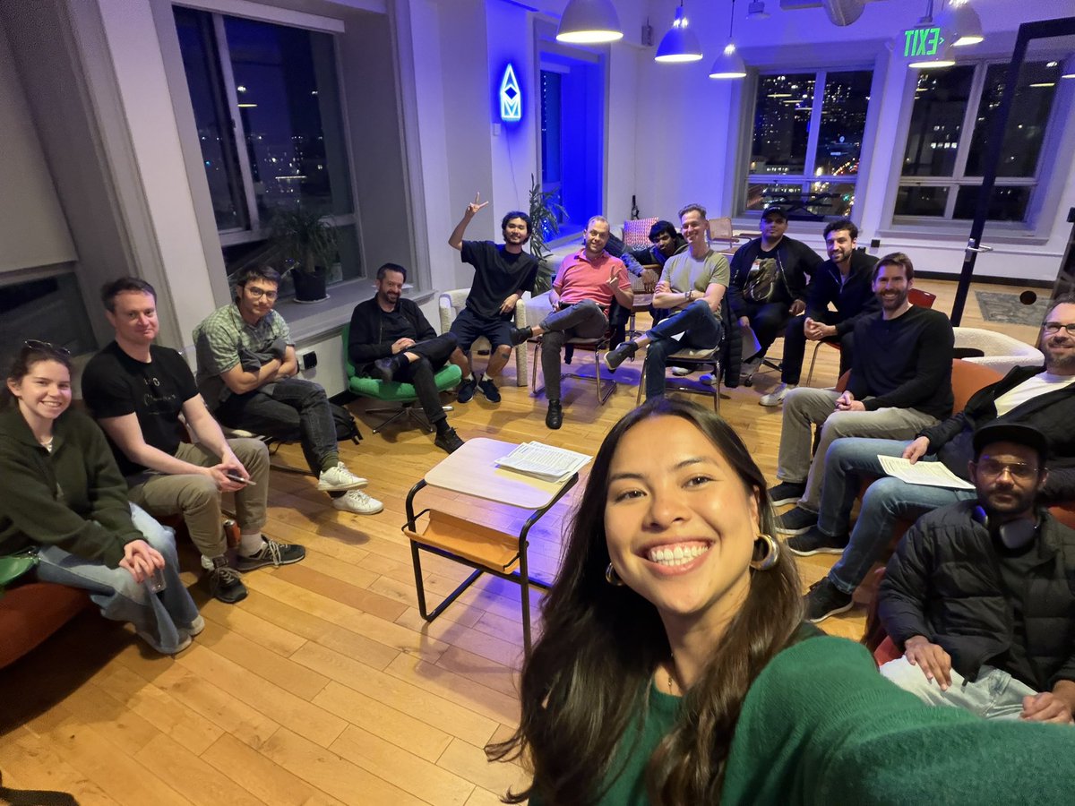 sodofi_'s tweet photo. thanks to everyone who came to last nights white paper reading club!

hosting monthly at @ethereumhouseSF https://t.co/YFcR4kI5M6