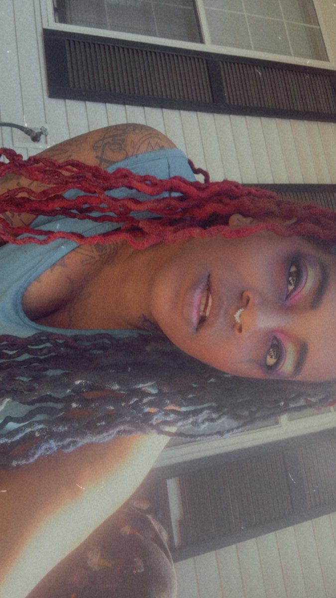 92sturdy's tweet image. Okay now all we Dolled up 😌😝🌟😏 Nuthin but bad bishes in here today 💅👑🫶🏽 #lookoftheday #eyeshadowinspo #imher #fypage #artist