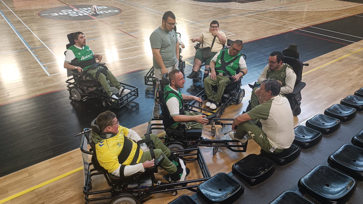 ASSECoeurVert's tweet photo. 👨‍🦼Lors de la 2e journée du Challenge Aura, notre équipe 3 de Foot-Fauteuil a fait un sans-faute hier à Lyon ! 💪

3 matchs, 3 victoires, et beaucoup de buts ⚽

Bravo les Verts ! 💚
Mention spéciale à Alex, Patrick et Pierre-André 🎯👏 https://t.co/r7GEtVOeNM
