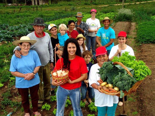 🚨 Pré-candidata a presidência Samara Martins (UP) afirma que fará uma PROFUNDA REFORMA AGRÁRIA no Brasil.

A medida visa acabar com o monopólio privado da terra.