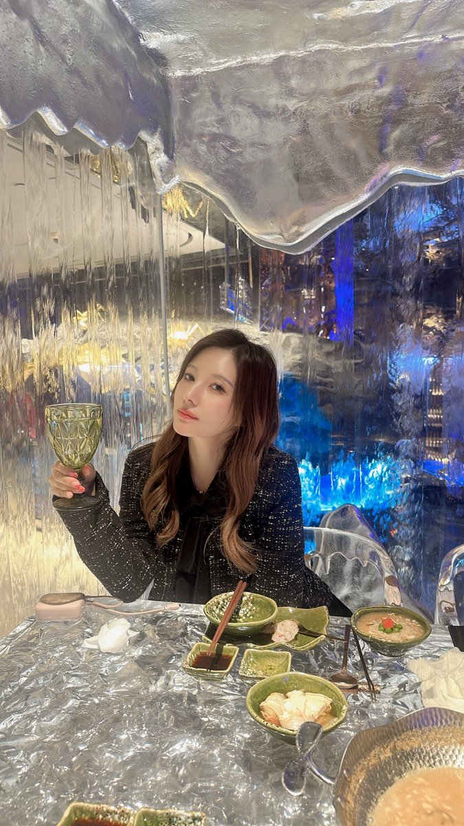 tsukiandyone's tweet photo. 干杯 https://t.co/Ustt8SeyAj
