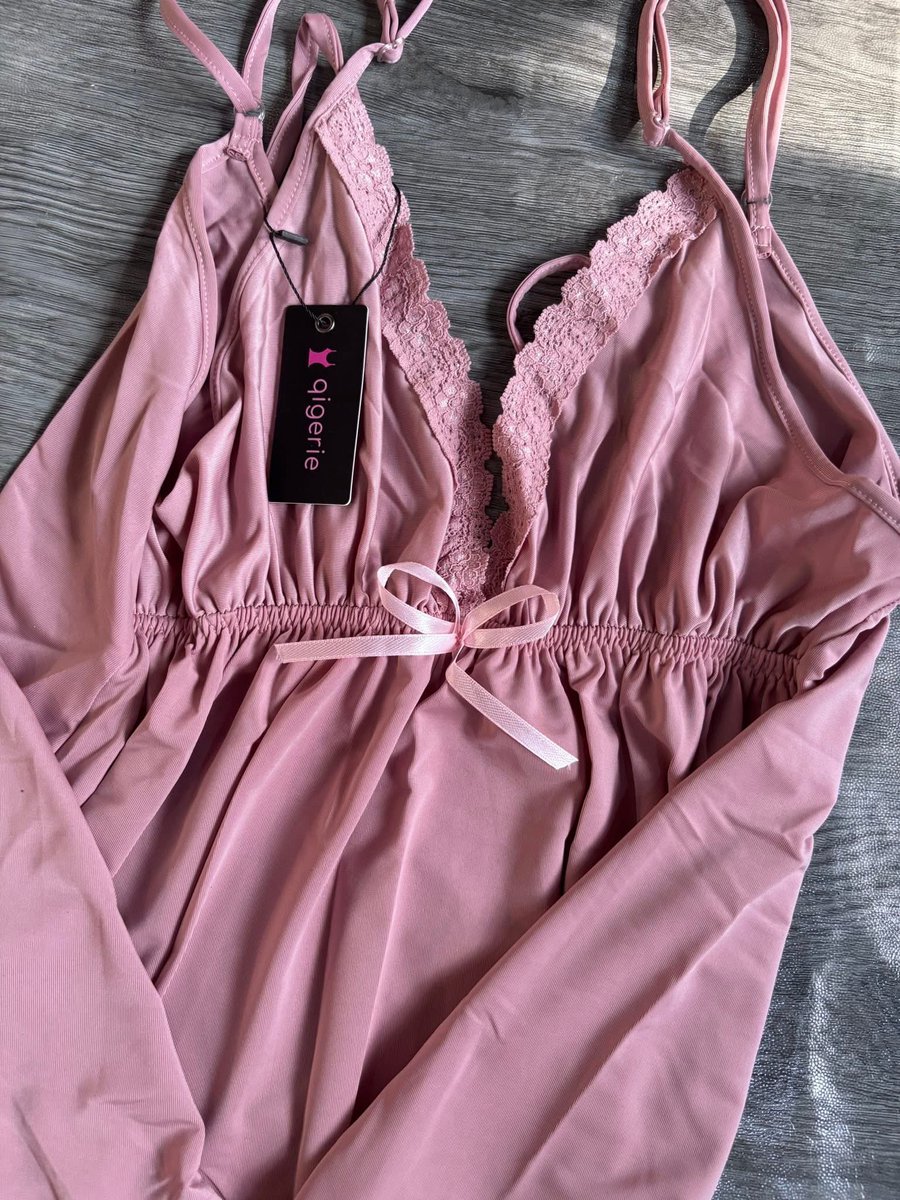 putrifitriani77's tweet photo. Wts || want to sell baju n celana.
All new, blm pernah dipakai sama sekali, no deffect.

Dibuka 1x buat foto yg diposting.
Yg minat boleh dm or langsung cek oren.

https://t.co/hXreNuZpRe

#wts #zonauang #preloved https://t.co/9aXO1LFE9J