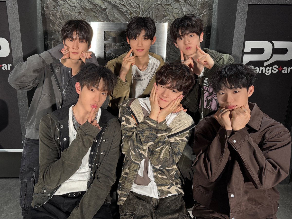 Voon이본💙🐱🐢 tweet media