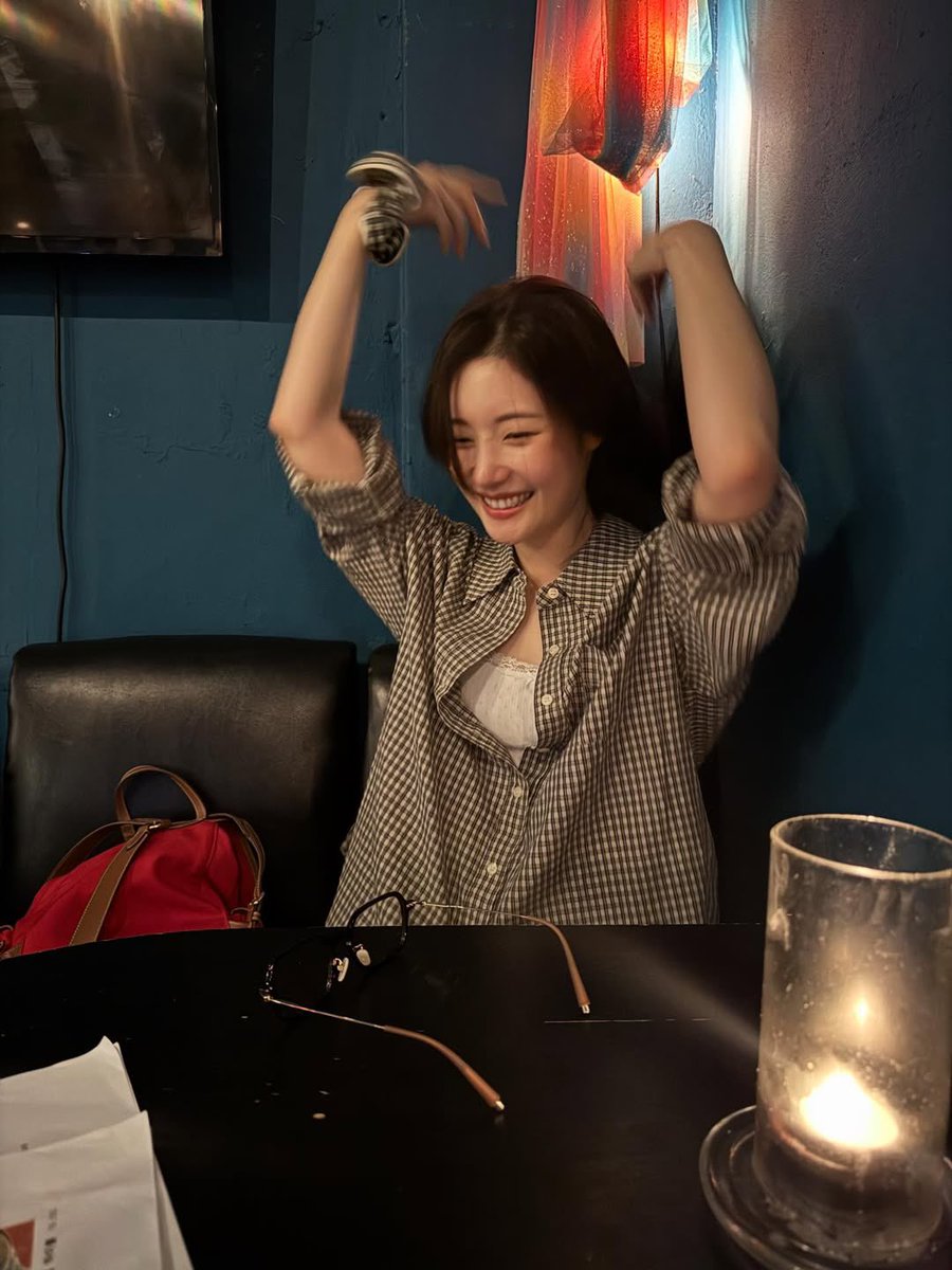 for me hannah dodd &amp; jung chaeyeon are cousins