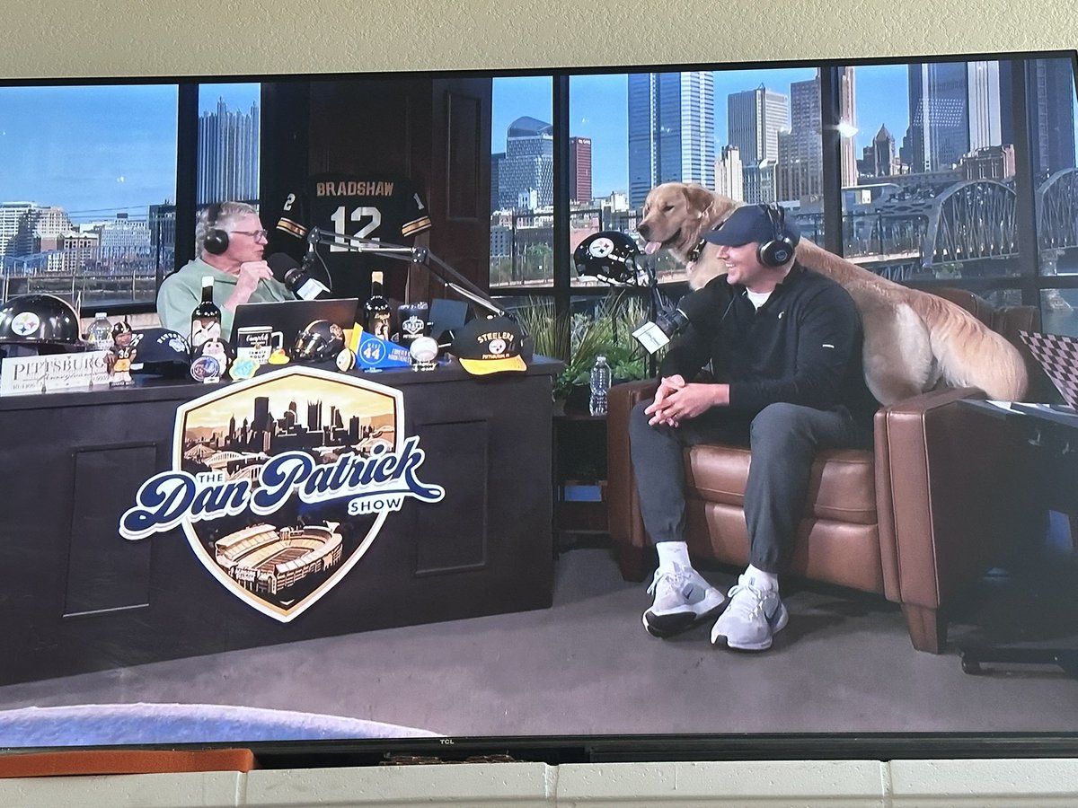 princesslol's tweet photo. My day is made - Peter &amp; @KirkHerbstreit on the @dpshow Peter is def the most goodest boyyyyyy. https://t.co/4rsaZBmx4n