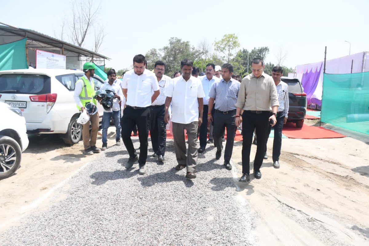 DM Prayagraj tweet media