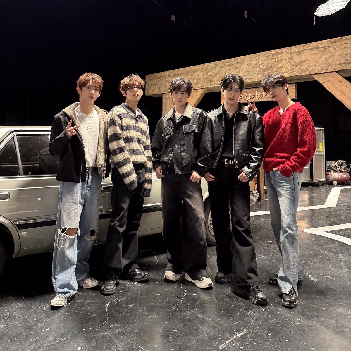 ✨ ─  FANBASES 

Voici la listes des Fanbases des membres de #AND2BLE 

#ZHANGHAO : <a href="/Zhanghao_FAN_FR/">Zhang Hao France 🇨🇵 (FAN ACCOUNT)</a>
#SEONGEON : <a href="/FanYSeungeonFr/">Yoo Seungeon FRANCE</a>
#RICKY : <a href="/RICKY_FAN_FR/">RICKY FRANCE 🇨🇵 #SWEAT 💦</a>
#GYUVIN : <a href="/KIMGYUVINFR_FAN/">GYUVIN France</a>
#YUJIN : <a href="/HanYujinFR/">Han Yujin France 🇫🇷</a>

#앤더블 #AND2BLE