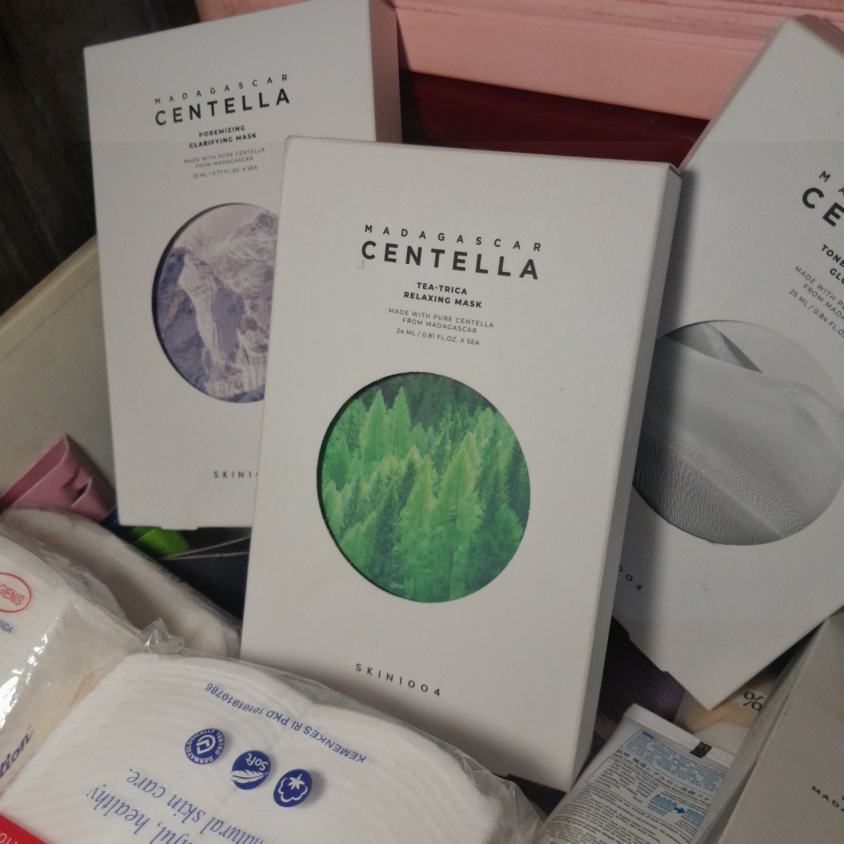 da| jual skincare makeup murah🤪🤍 tweet media