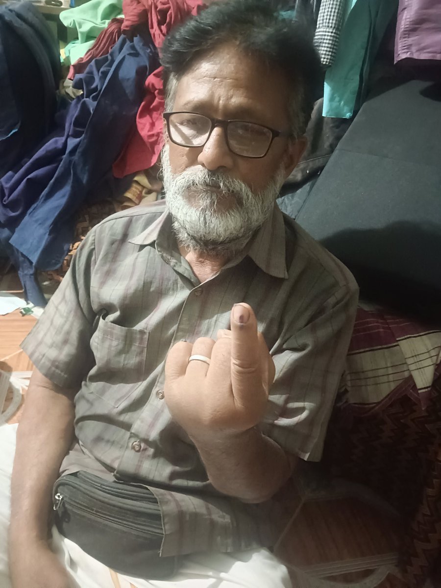 ConnemaraB's tweet photo. நம் மொழி காக்க
நம் மாநில உரிமை காக்க
தமிழ்நாடு முதன்மை மாநிலமாக திகழ
திராவிடம் வெல்ல
வாக்களிப்போம்.
தமிழ்நாடு வெல்லட்டும்!
#TNElection
#VoteForTomorrow https://t.co/ewLnUGNWQV