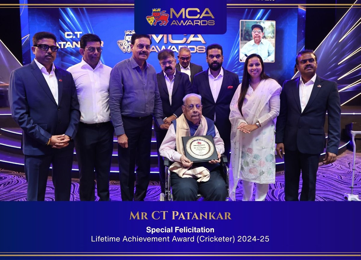 MumbaiCricAssoc's tweet image. The Annual MCA Awards Ceremony honoured stalwarts of the game with Lifetime Achievement Awards and The Glory of Maidan Awards for two seasons, 2024-25 and 2025-26, celebrating decades of their contribution to Mumbai cricket 👏🏻

#MCA #Mumbai #Cricket #WomensCricket