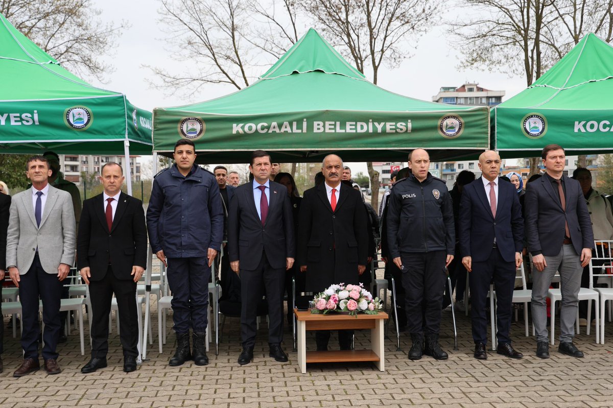 23 Nisan Ulusal Egemenlik ve Çocuk Bayramı; Hürriyet İlkokulu’nda Kaymakamimiz Sayın Hakan Kılınçkaya, Belediye Baskanimiz Turan Yüzücü ve ilçe protokolü, velilerimiz, öğretmenlerimiz ve öğrencilerimizin katılımıyla; büyük bir gururla kutlandı.🇹🇷
<a href="/tcmeb/">Millî Eğitim Bakanlığı</a> 
<a href="/sakaryamem/">Sakarya İl Millî Eğitim Müdürlüğü</a> 
<a href="/gunes_36/">Abdulkadir Güneş</a>