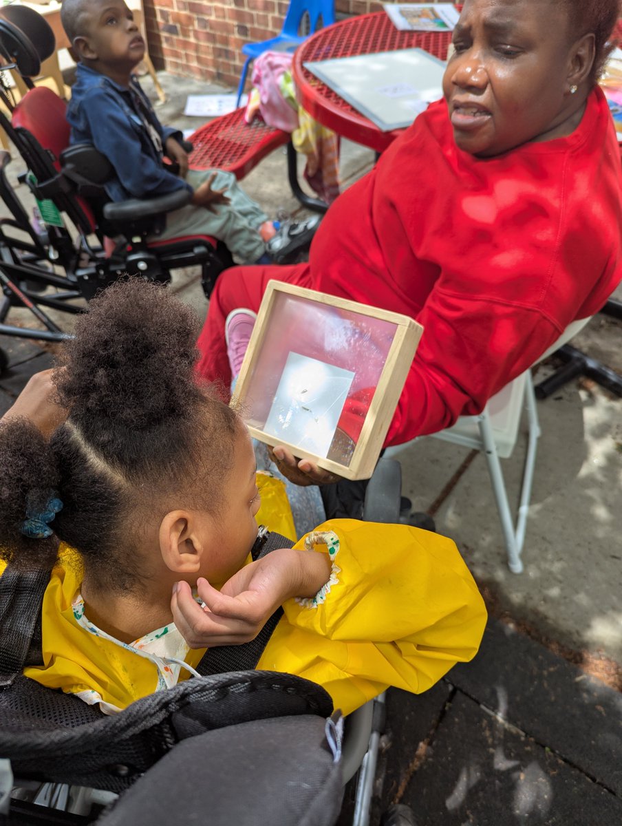 BaerSchool's tweet photo. Baer students celebrated Earth Day by learning about how plants grow! Students made predictions about what their plants will look like &amp; used magnifying blocks to examine seeds!

#BaerStrong
@BaltCitySchools
@SwintonBuck @EdSindaco https://t.co/E3wSXmmFoq