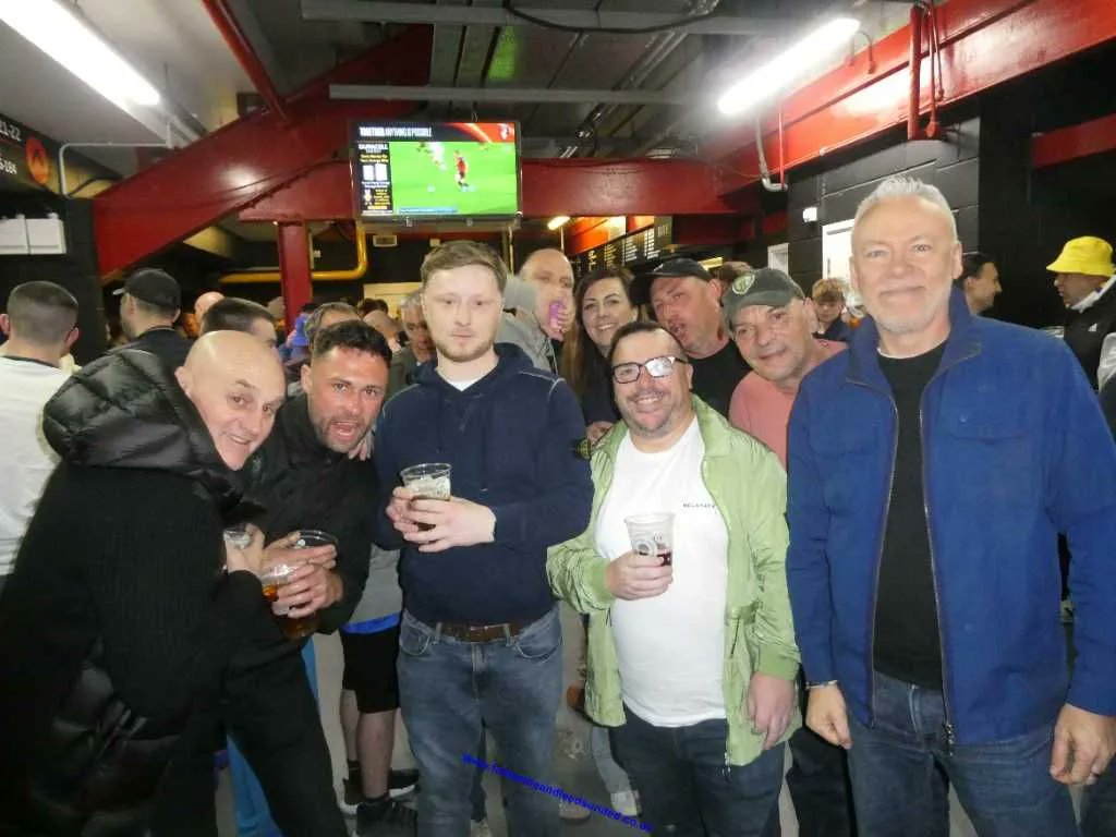 FollowMeAndLUFC's tweet image. Bournemouth vs Leeds United - EPL GW34
- Vitality Stadium - Wednesday 22nd April 2026 

After not having a good night’s sleep knowing I’d to get up for football, I was...

Read more...
followmeandleedsunited.co.uk/bournemou.../4…

#LUFC #ALAW #LeedsUnited #BOULEE #MOT #marchingontogether