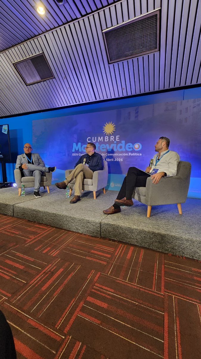 Erika Araújo tweet media