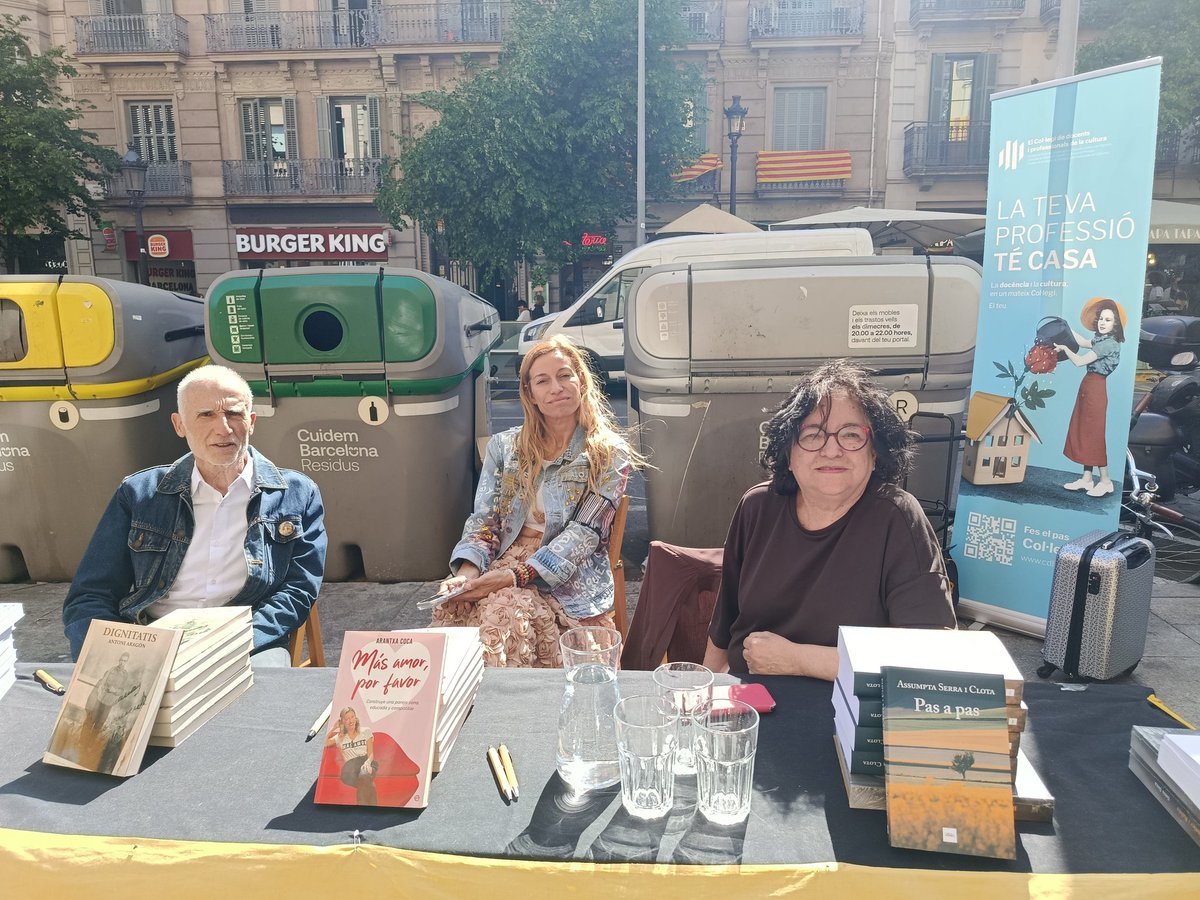 Col·legi de docents tweet media