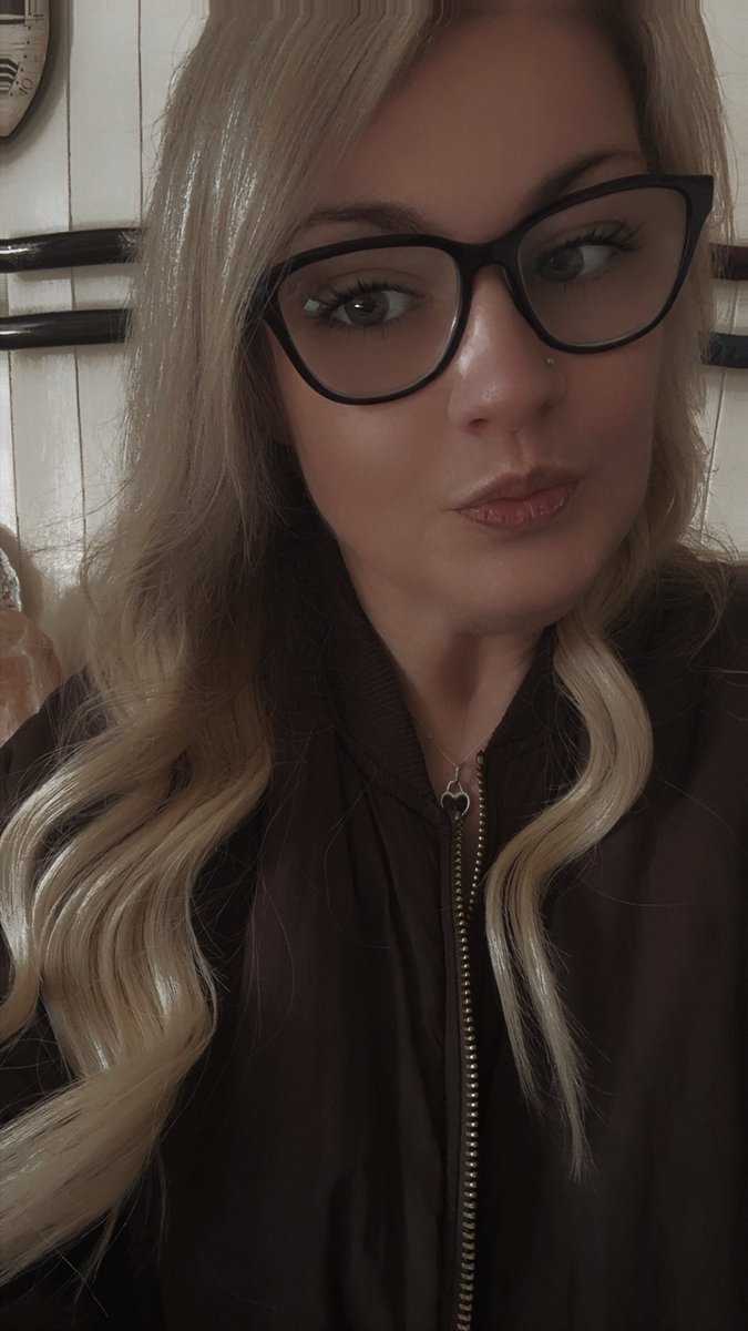 Susan2333's tweet photo. Fresh hair days are always the ones 🤍💇🏼‍♀️ https://t.co/5ehl3QeByE