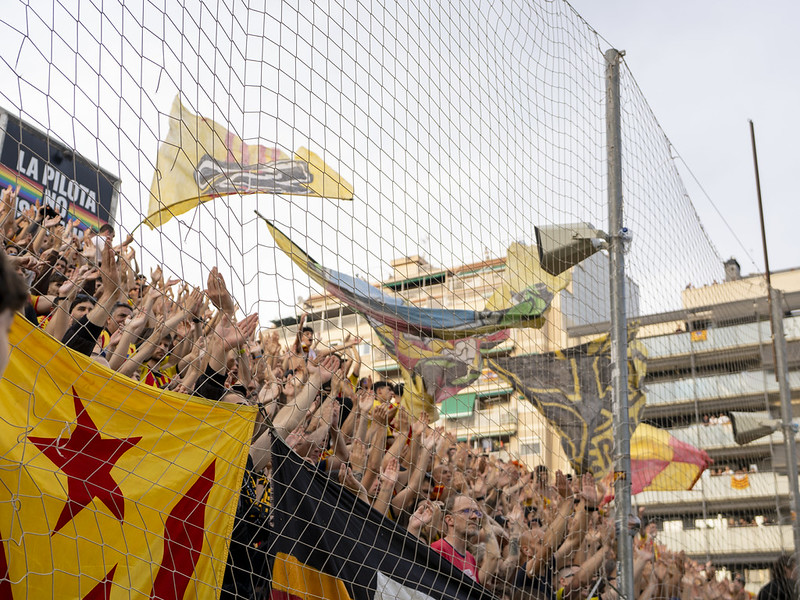 🚨 Des d'<a href="/ERC_SantAndreu/">ERC Sant Andreu</a> presentarem al proper Consell Plenari del Districte una iniciativa per exigir a l'Ajuntament, amb caràcter d'urgència, les millores del Narcís Sala per ​adequar el camp als requisits de 1aRFEF
​L'afició i el club mereixen unes instal·lacions a l'altura!