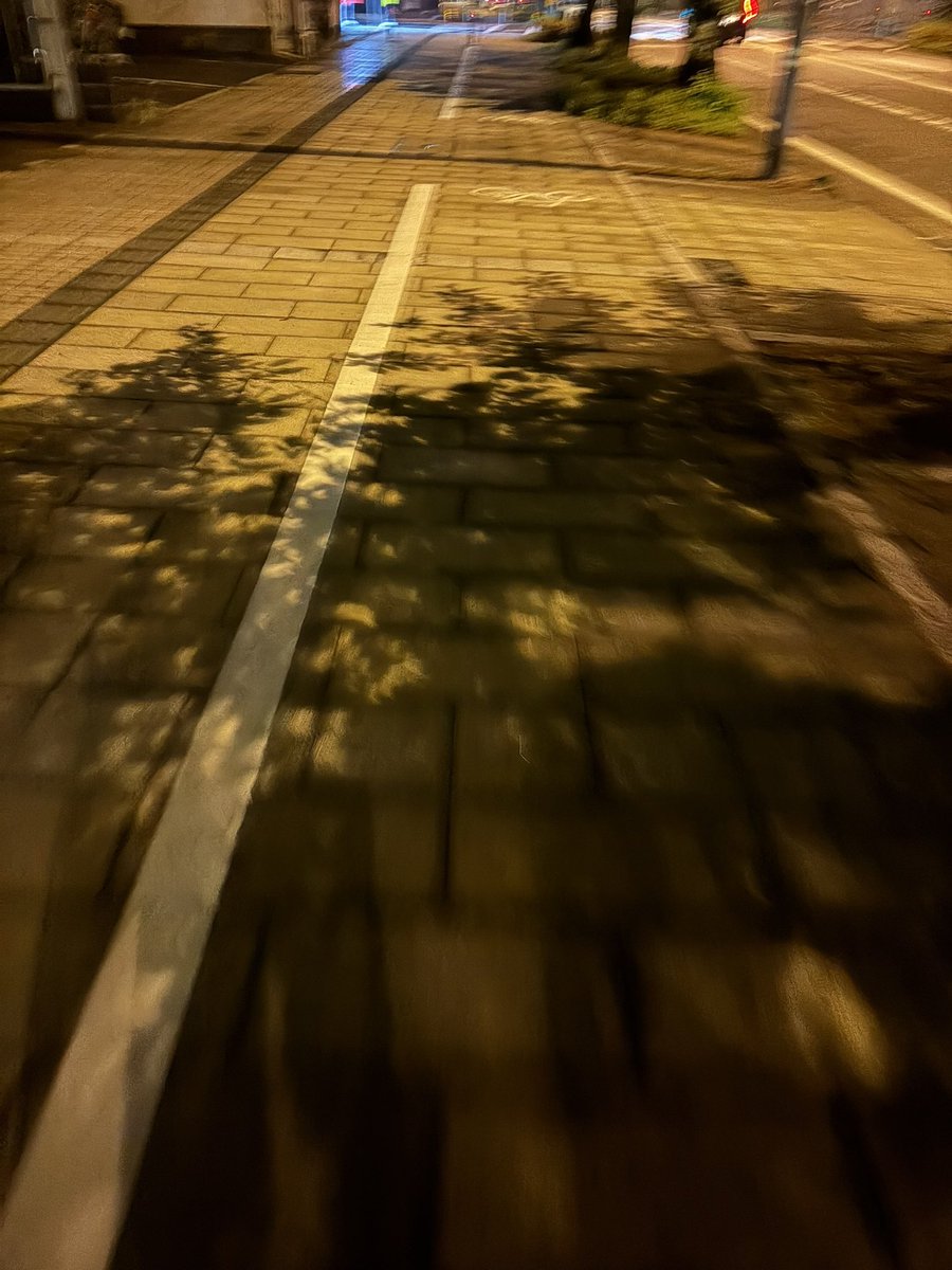 peperuki's tweet photo. 7.仕事が終わったらまっすぐ帰る https://t.co/c5Wrj5vjC8