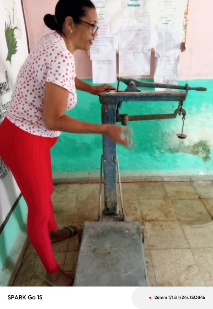 La UEB Alimentos en Jovellanos realiza la certificación de las pesas.

#Matanzas #AlimentosMtz #MatancerosEnVictoria