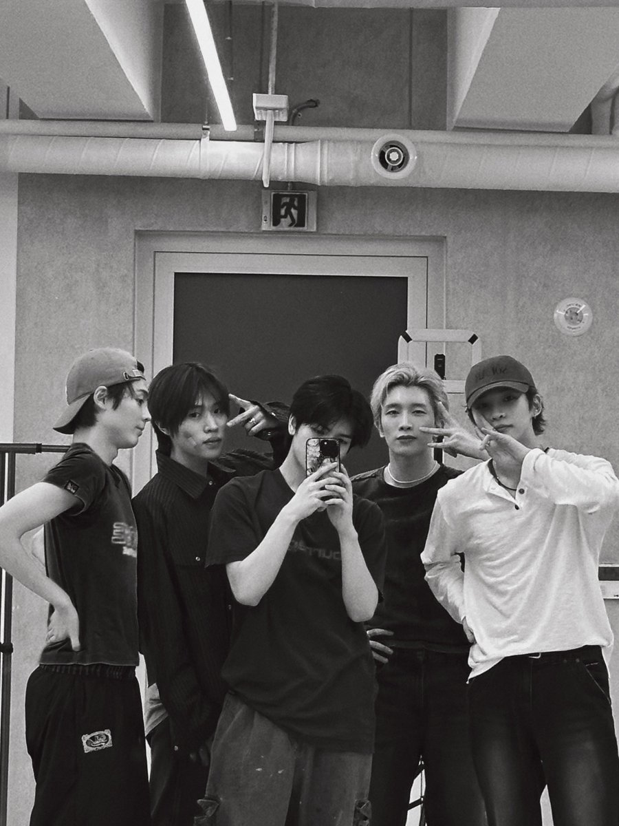 YORCH shared a new photo after practice via 🫧.