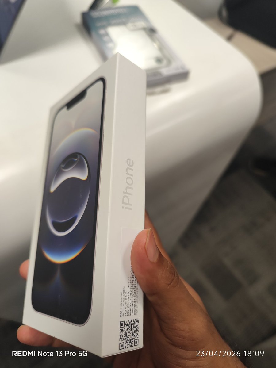 Mudassir338's tweet image. Bought my first iPhone with my own salary.

No loans. No shortcuts.
Just consistency paying off.
Small milestone, big motivation. 🚀

#iphone #newphone #hardwork