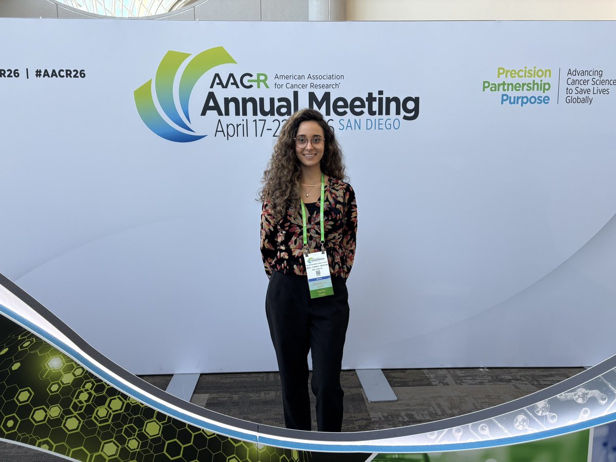 vmarulandac10's tweet photo. Taking over the plenary hall at #AACR26 to present our phase I study of PSMA-targeted antibody + alpha emitter ☢️🩻🧬

Grateful for the mentorship and trust of @DrScottTagawa and Dr. Joseph Osborne

@MolecularWCM @WCM_MeyerCancer @WeillCornell @WCMGUcancer @WCMRadiology @AACR https://t.co/J99GYxrV1V