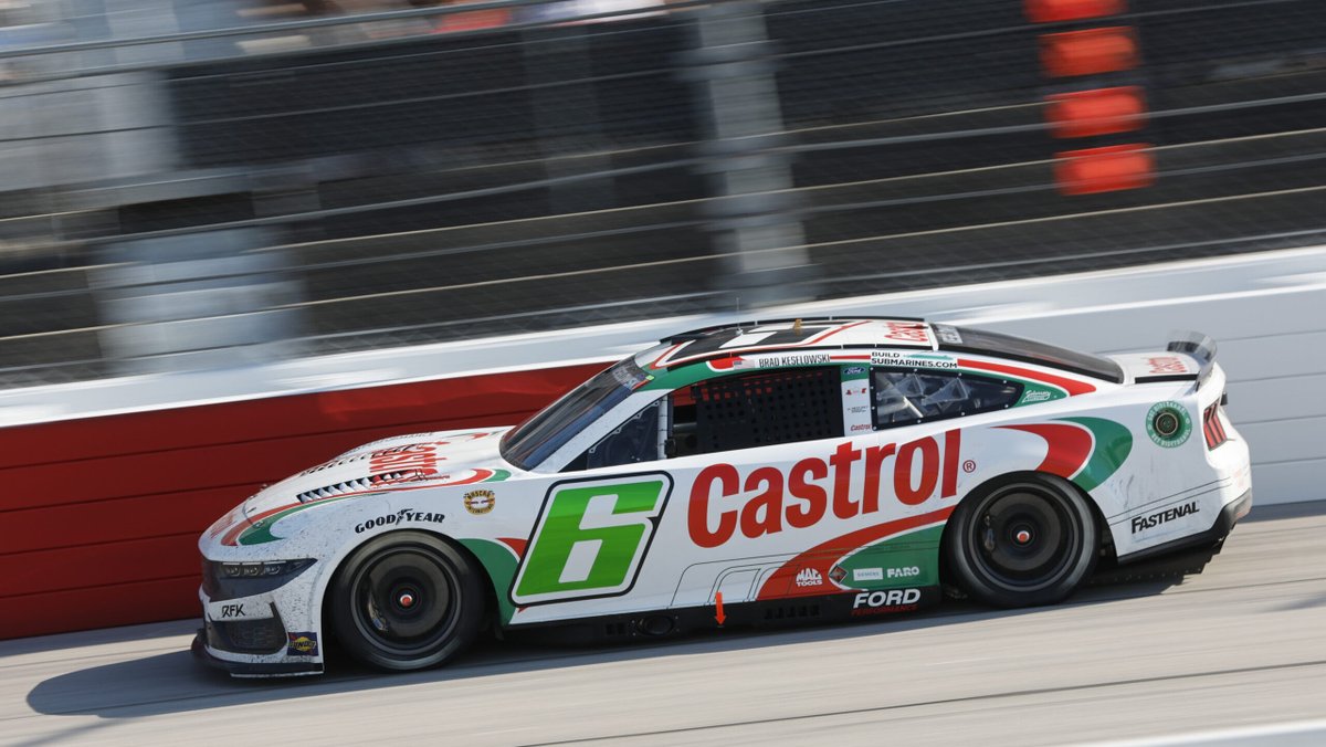Fluggswashere's tweet photo. In 2024 @keselowski threwback to the TOM'S Castrol Supra back from 1995-2001. Both were absolute beauts, glad we got to see a great Castrol throwback before throwback weekend was killed off.
#ThrowbackThursday #NASCAR #NASCARThrowback #BradKeselowski #Castrol https://t.co/c8Zr09pIJt