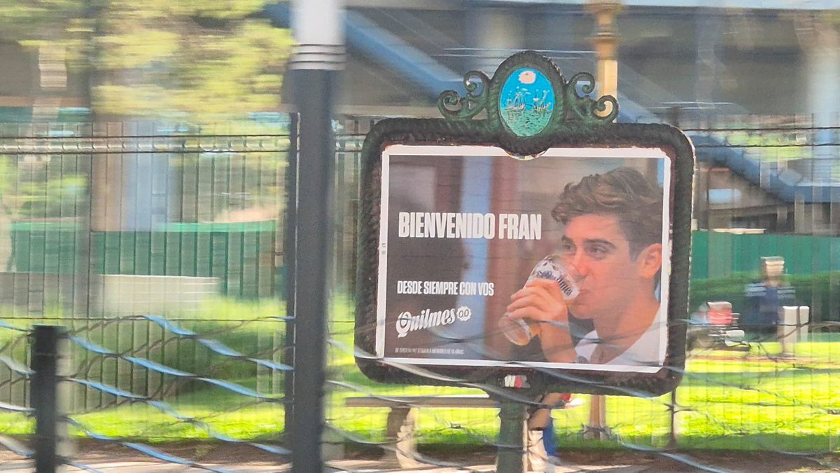 Tina ⁴³ 🎀 tweet media