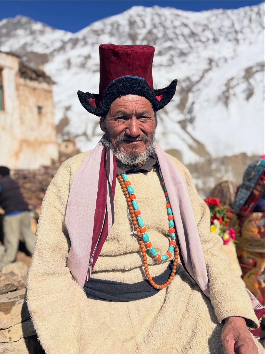 ཞང་ཞུང་པ། tweet media