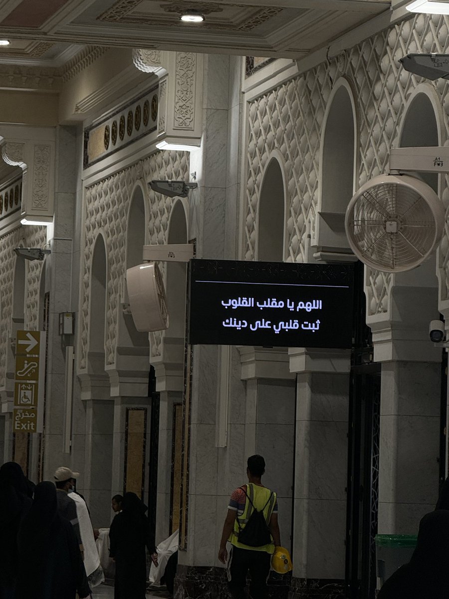 دآلي tweet media