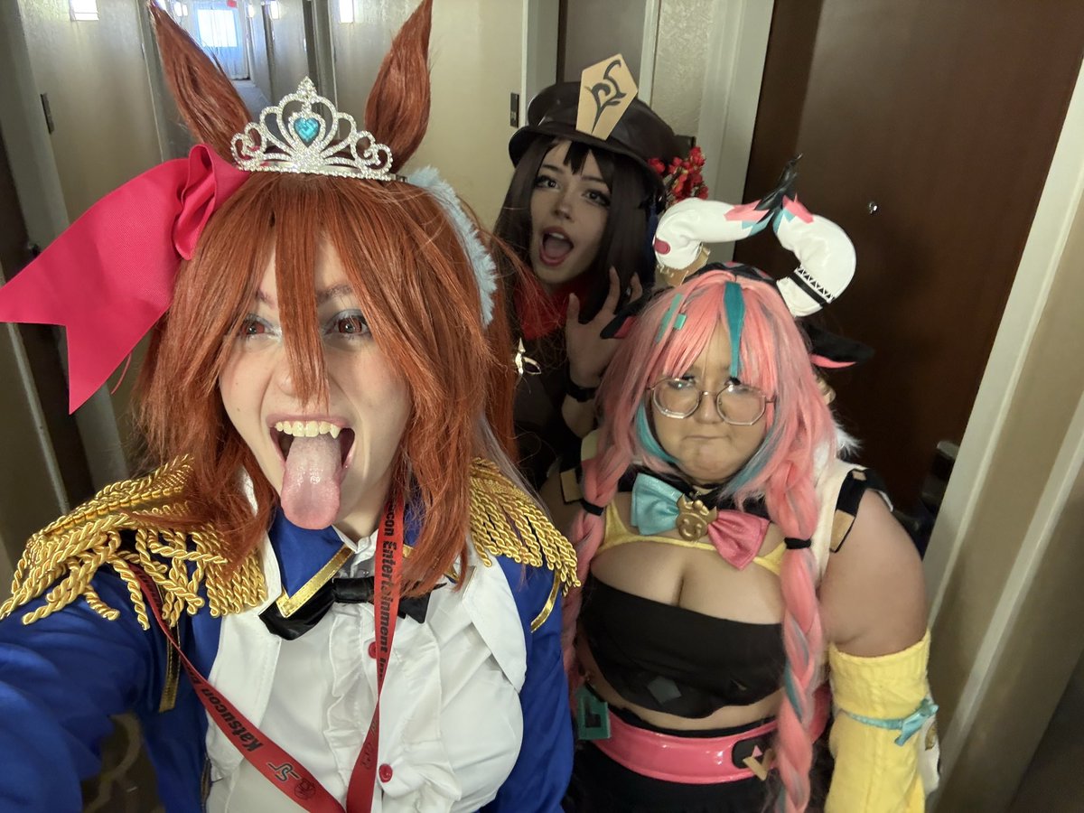 leevacos's tweet photo. @GentildonnaStan @meow_naki Me and the naki https://t.co/ePk014VQuf