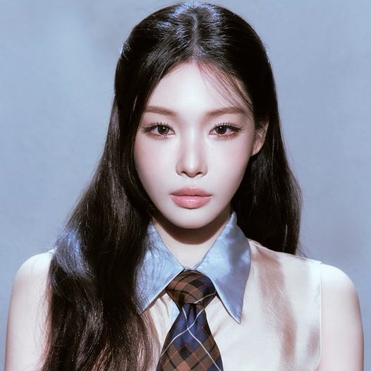 chungha pics! tweet media