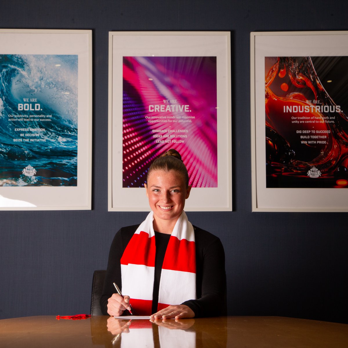 SAFCWomen's tweet photo. We are delighted to announce that Chloe Paxton has signed her first professional contract with the Club! ✍️

Congratulations, Chloe! 😍
