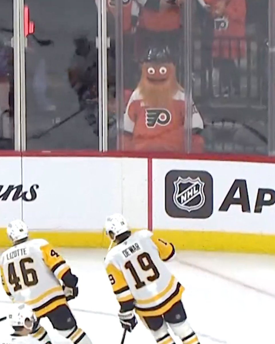 x - Philadelphia Flyers tweet media