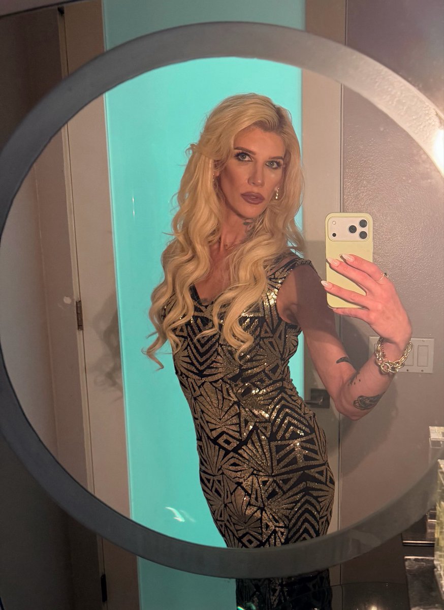 Gray Perrier 🏳️‍⚧️ BOOKING XBIZ MIAMI 5/11-15 tweet media