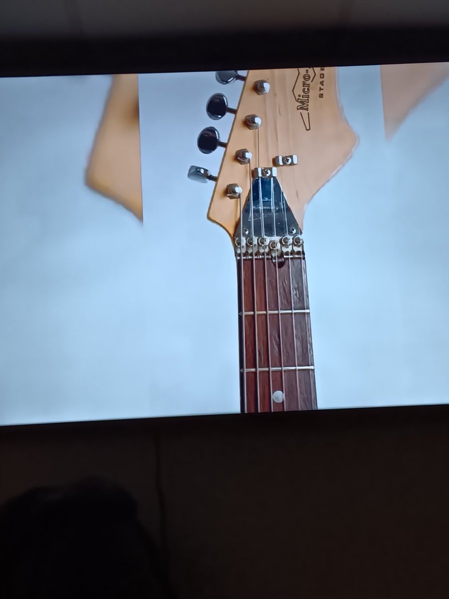 BriansElectro's tweet image. I'm watching a show about Micro Frets. Dats how I get edgimucated!🤘
#Guitar #RocknRoll