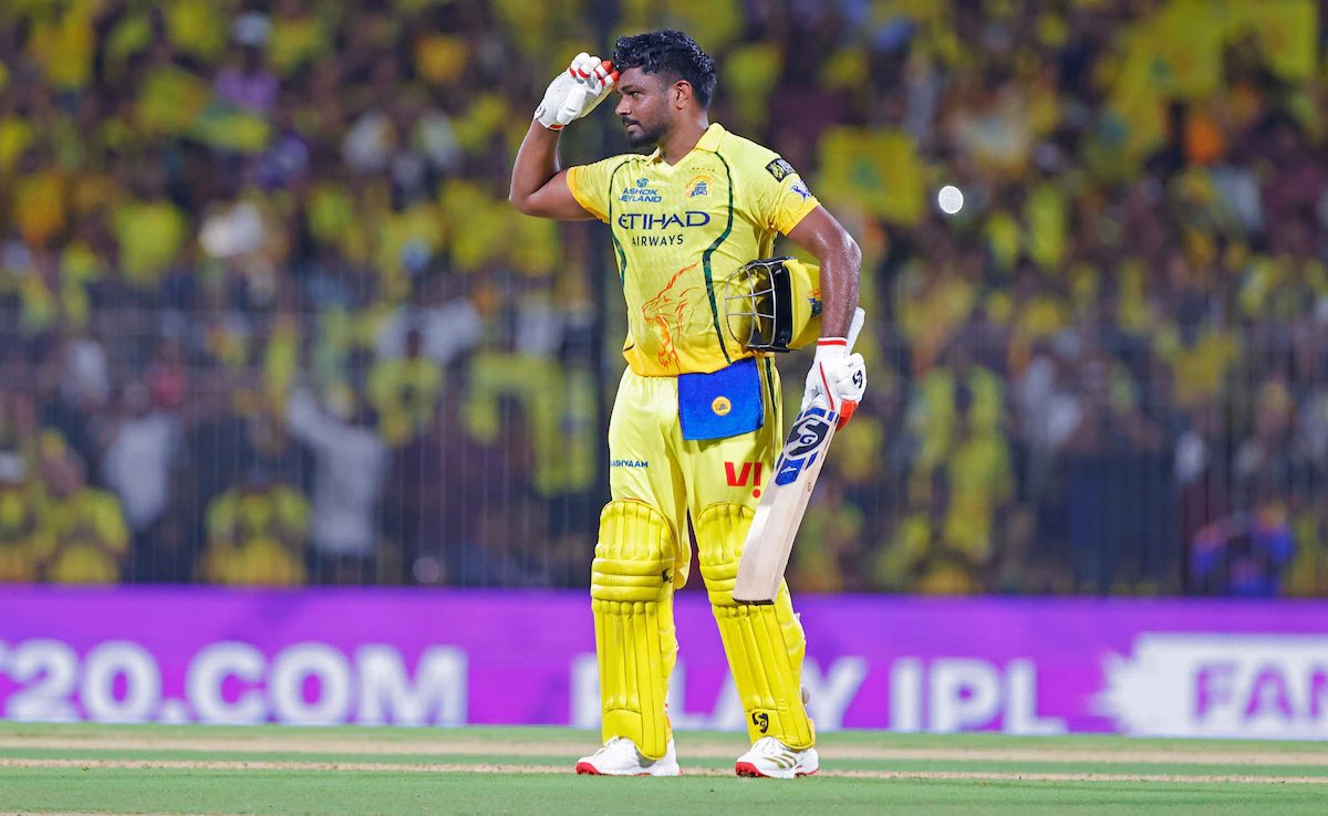 Sanju Samson, remember the name, respect the name. What a player. 2 centuries in 4 games, unbelievable. When wickets were tumbling, one man stood tall, opened the innings, controlled the middle, and finished it in style. Pure class 👑
#csk
