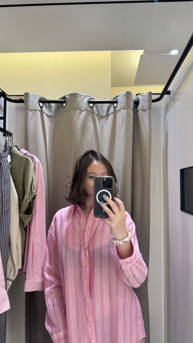 Chloe🥂 tweet media