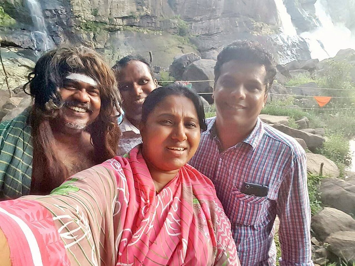 kayaldevaraj's tweet photo. April 24th

Script Writer, Director, Producer வ.கீரா பிறந்தநாள் 

#HBDKeera #HappyBirthdayKeera

Best Wishes @dir_keeraa Brother 🎉 https://t.co/XsmAvCGVxr