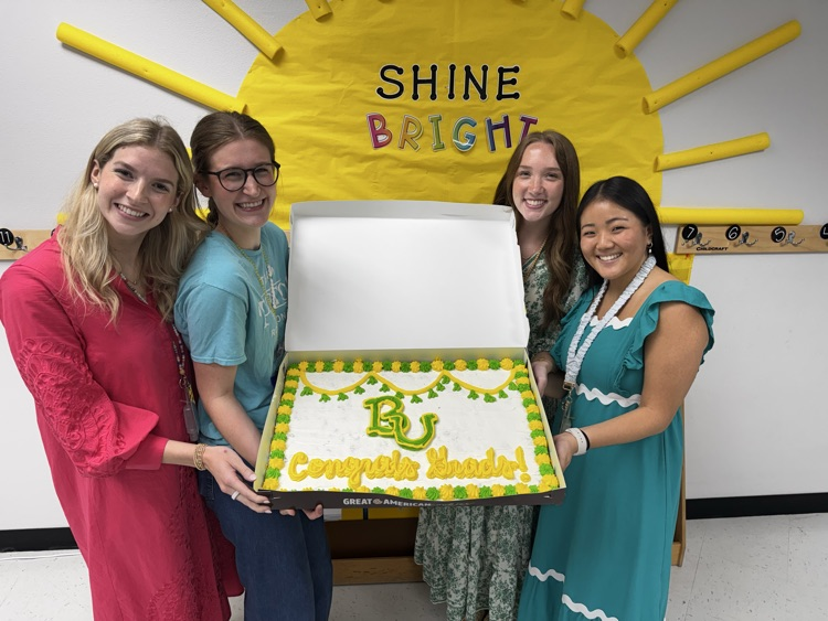 RobinsonPrimary's tweet photo. Congratulations to our Baylor student interns and residents on their upcoming graduation! We have loved having you at our school this year! Thank you for all your hard work and dedication to our students! https://t.co/hh5aYCGy29