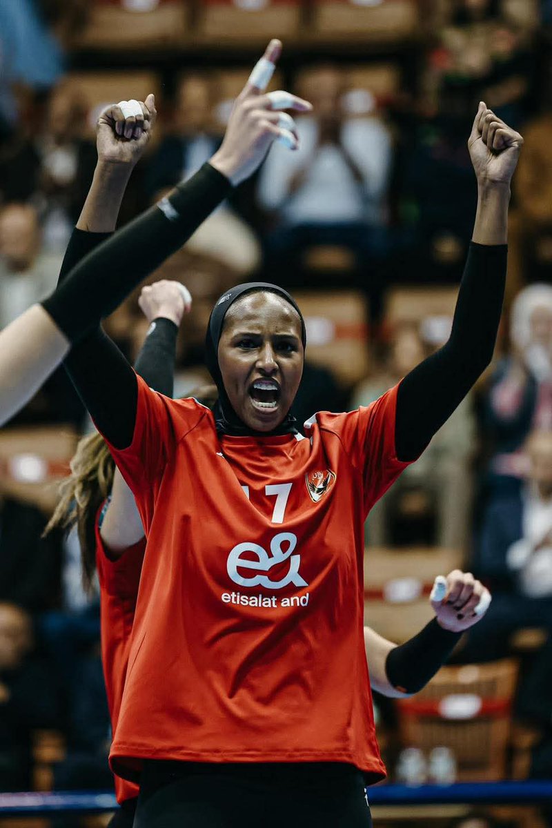 شوية فشل كمان ياخطيب وسيب نجاحهم لهم.....