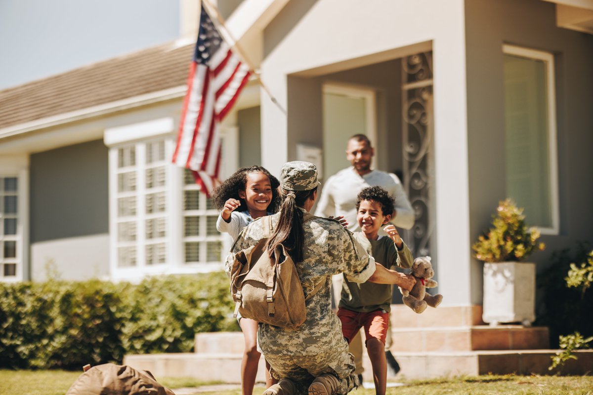 lucmatheson's tweet photo. Moving is one of the most financially stressful things a family does. Military 🏡 families do it more than most.

We just expanded the Hero's Home Credit so eligible active-duty military and veterans can receive $4,000 when selling to Opendoor, plus $4,000 toward closing costs when buying ($8k when you do both). More here: https://t.co/4ExNmpdnKL