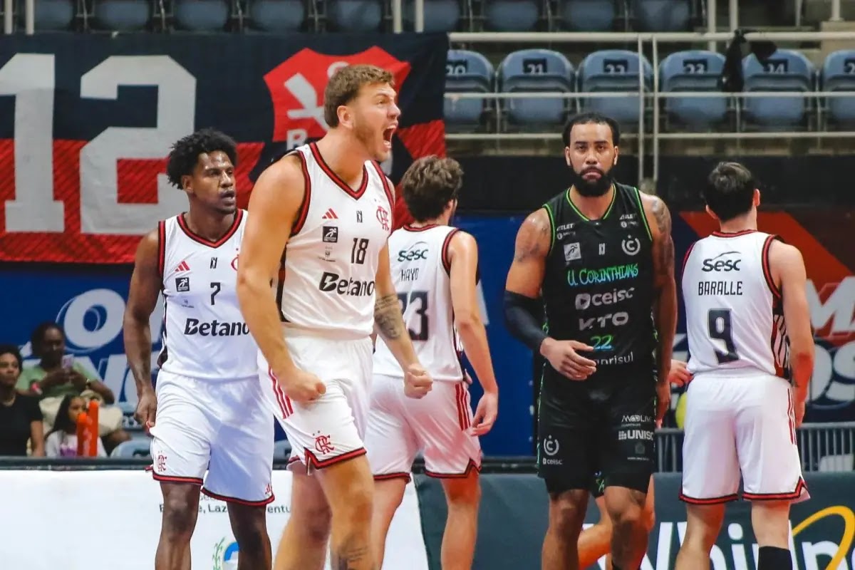 devitosoficial's tweet photo. Favoritos confirmam domínio e Mogi surpreende fora de casa na rodada dos Playoffs do NBB #basquete #NBA #esporte #playoffs #lamansiónvip #wellness #fitness #gym  #saúde 

https://t.co/RmNUaTge3z https://t.co/skGSIZTHID