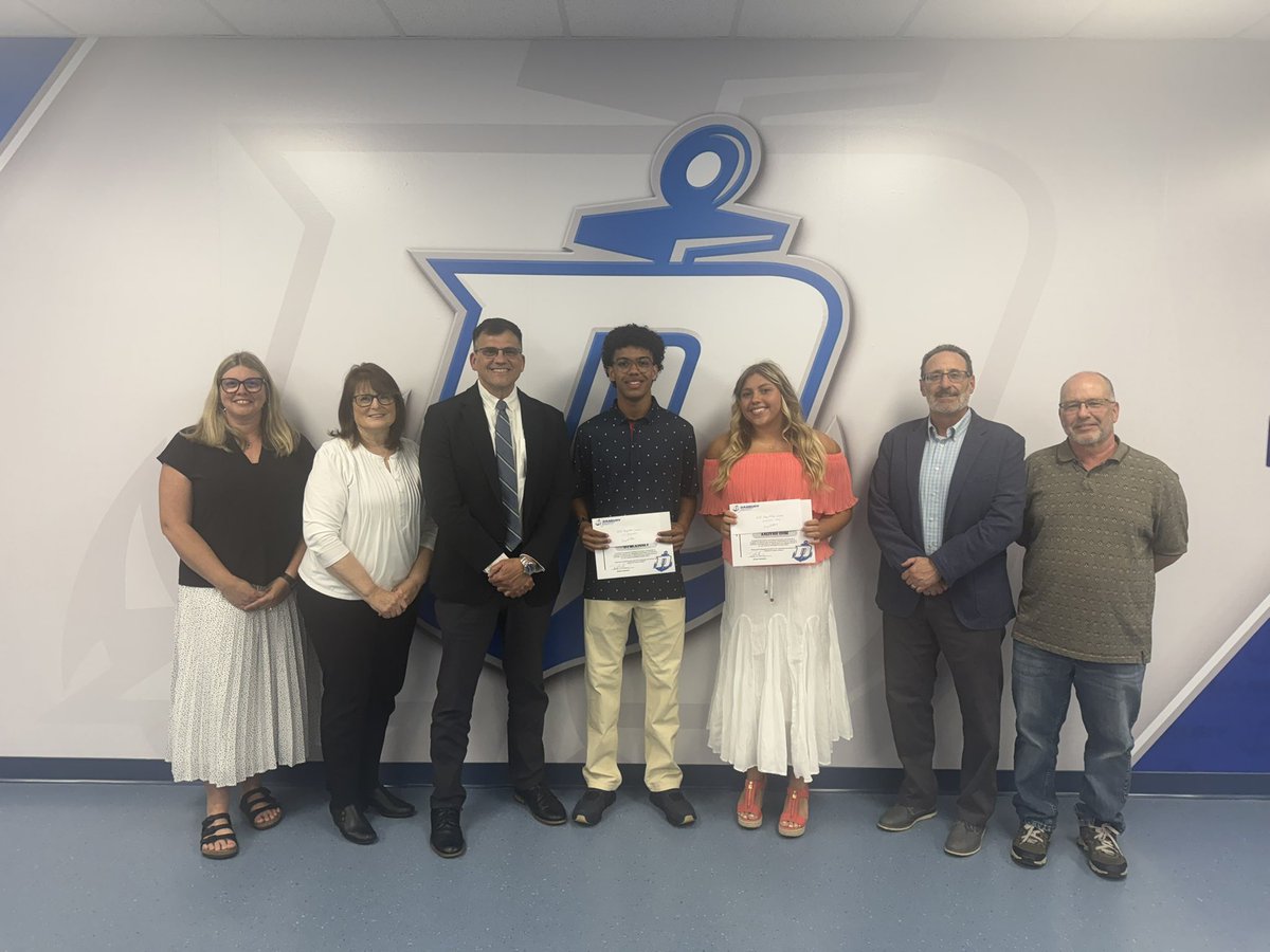 CariBuehler's tweet image. So proud to recognize our incredible students at Wednesday night’s Board of Education meeting! 👏 From academic competitions to performances, their hard work, talent, and commitment to excellence continue to shine. ⚓️💙#excellence