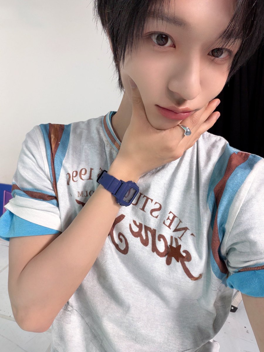 #Donghwa fans update 

#KickFlip #킥플립