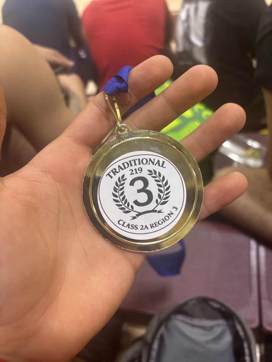 Cole_Chongyou_'s tweet photo. Took third at the regional weightlifting meet! Ready for state🔥 https://t.co/i2o76ciEGO