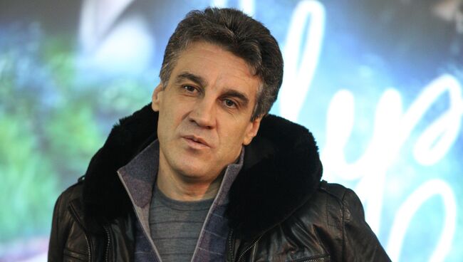 восхищённый болгарин™ tweet media